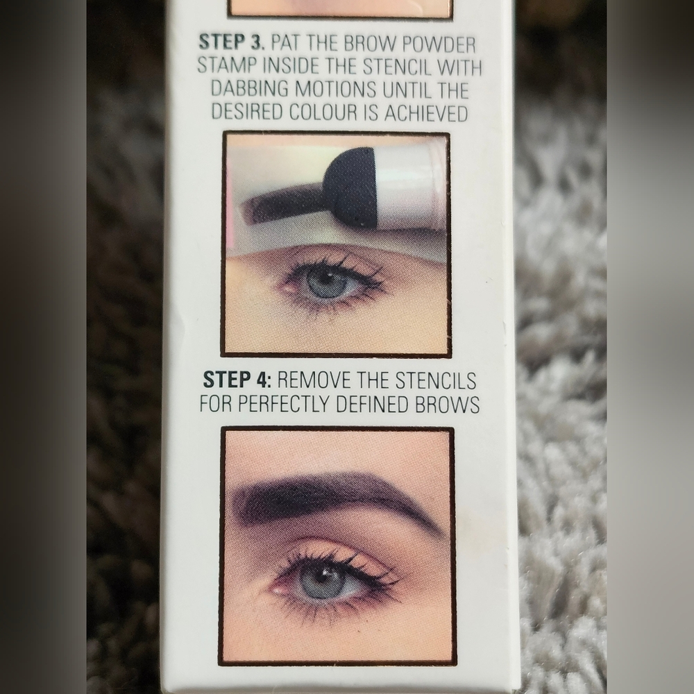 Revolution Brow Powder in Medium Brown - Picture 9 of 10